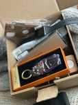 Aukcja charytatywna sprzedam iwatch, pióro parker kosz prezentów