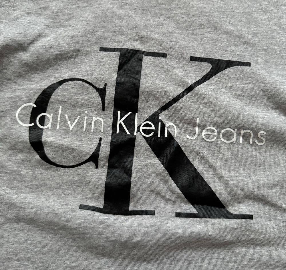Calvin klein Хс сіра футболка майка поло велике лого жіноча