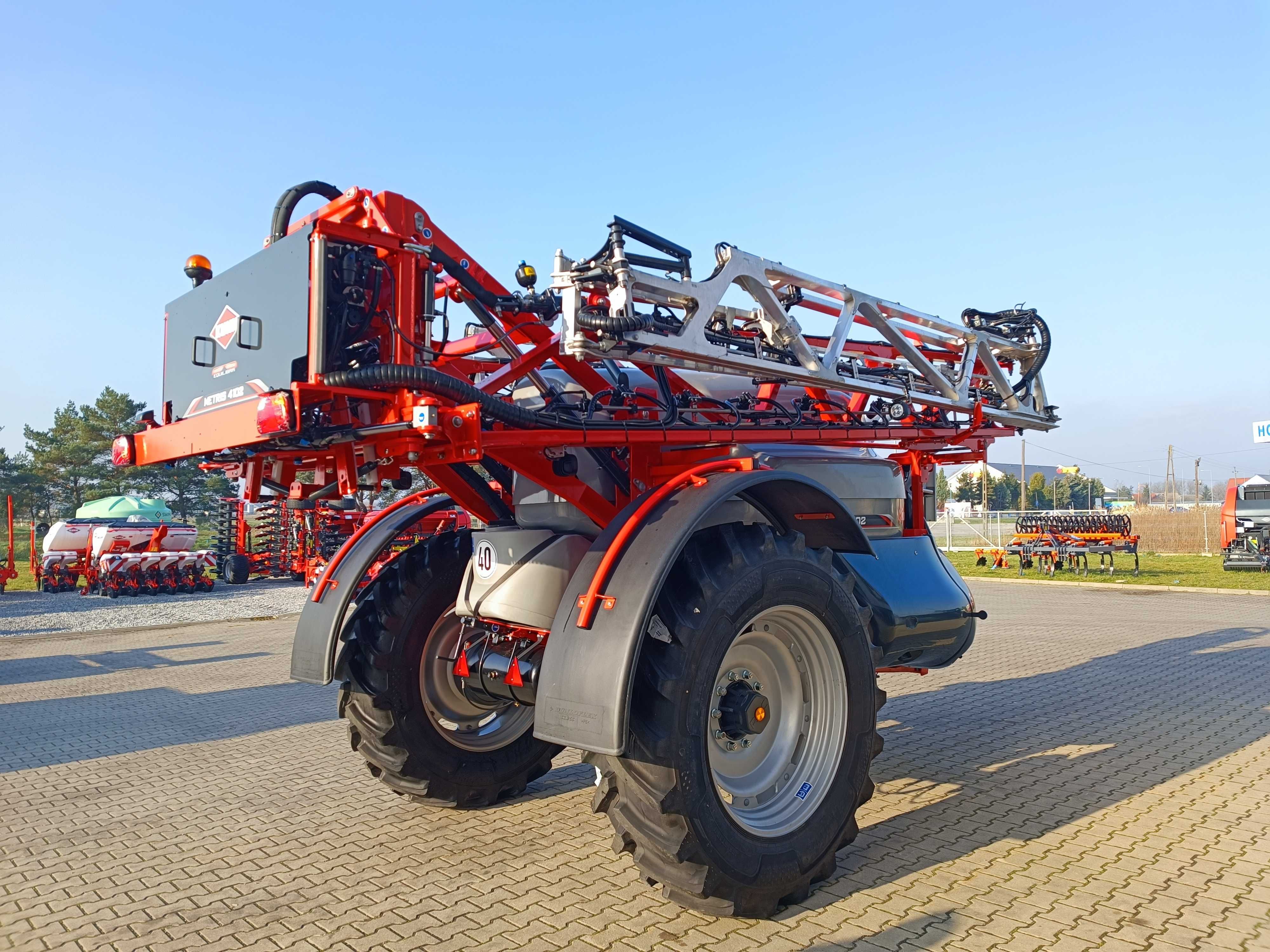 Opryskiwacz polowy KUHN METRIS 2 - 4100 l - LEH3 30-28/21/12 - od ręki