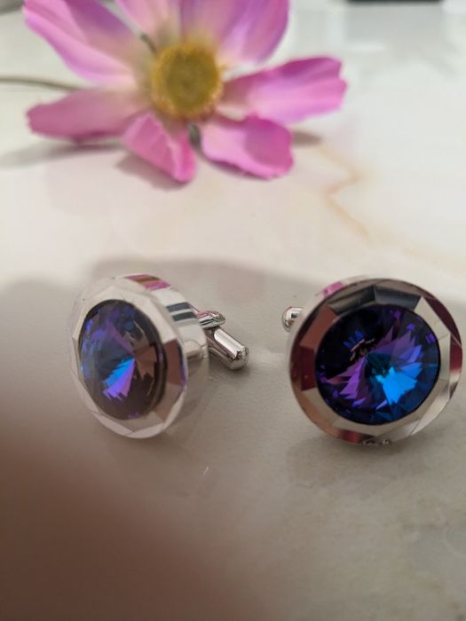 Винтажные запонки из белого металла с искусственным александритом