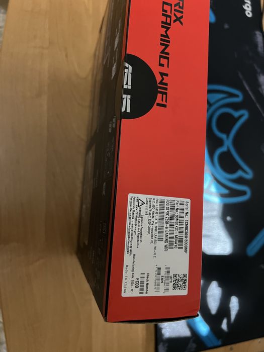 Материнська плата ASUS ROG STRIX Z890-H GAMING WIFI