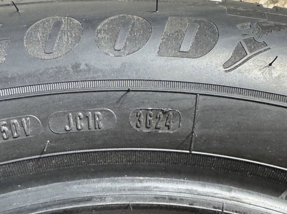 245/55r17 GoodYear UltraGrip Performance + 106H XL 2024