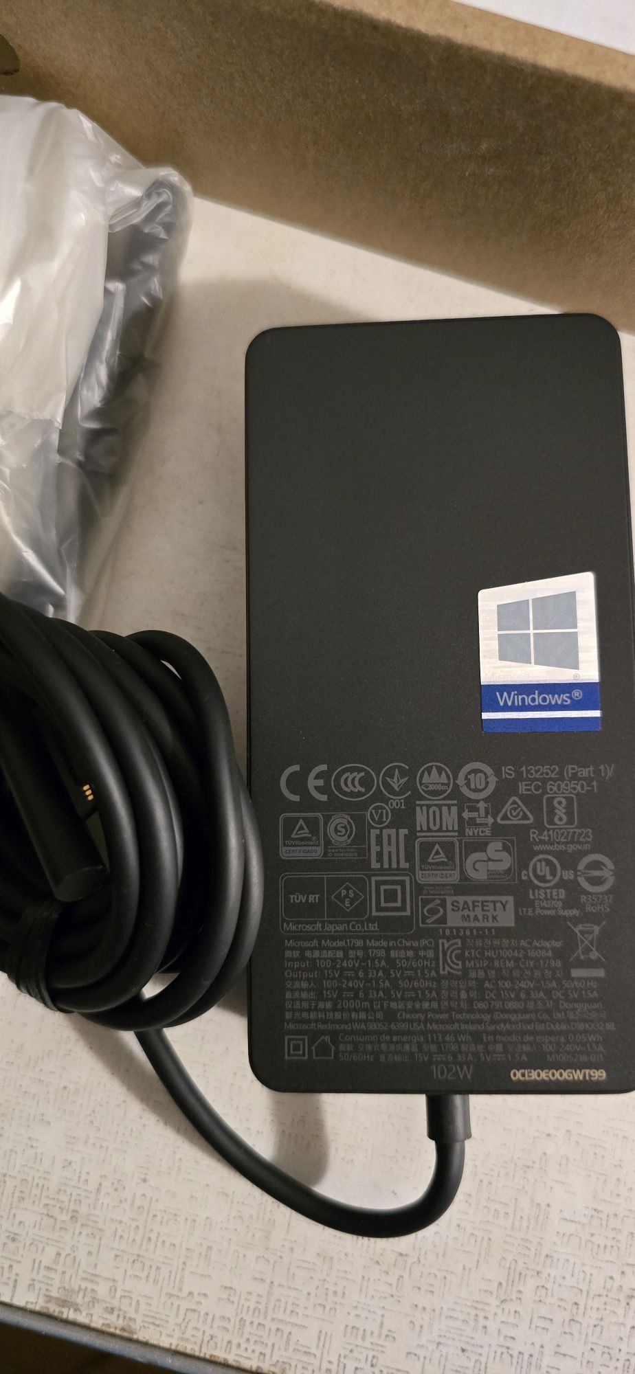 Новый блок питания для ноутбука Microsoft Surface Book 1, 2