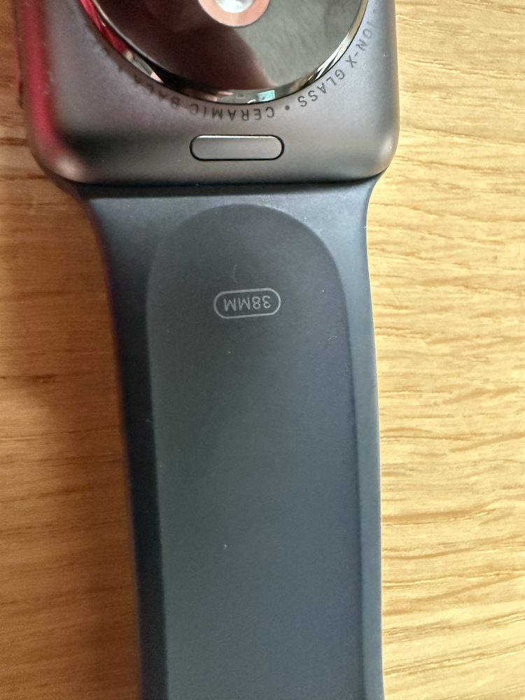 Watch 3 38mm Aluminum Ceraminc black GPS LTE
