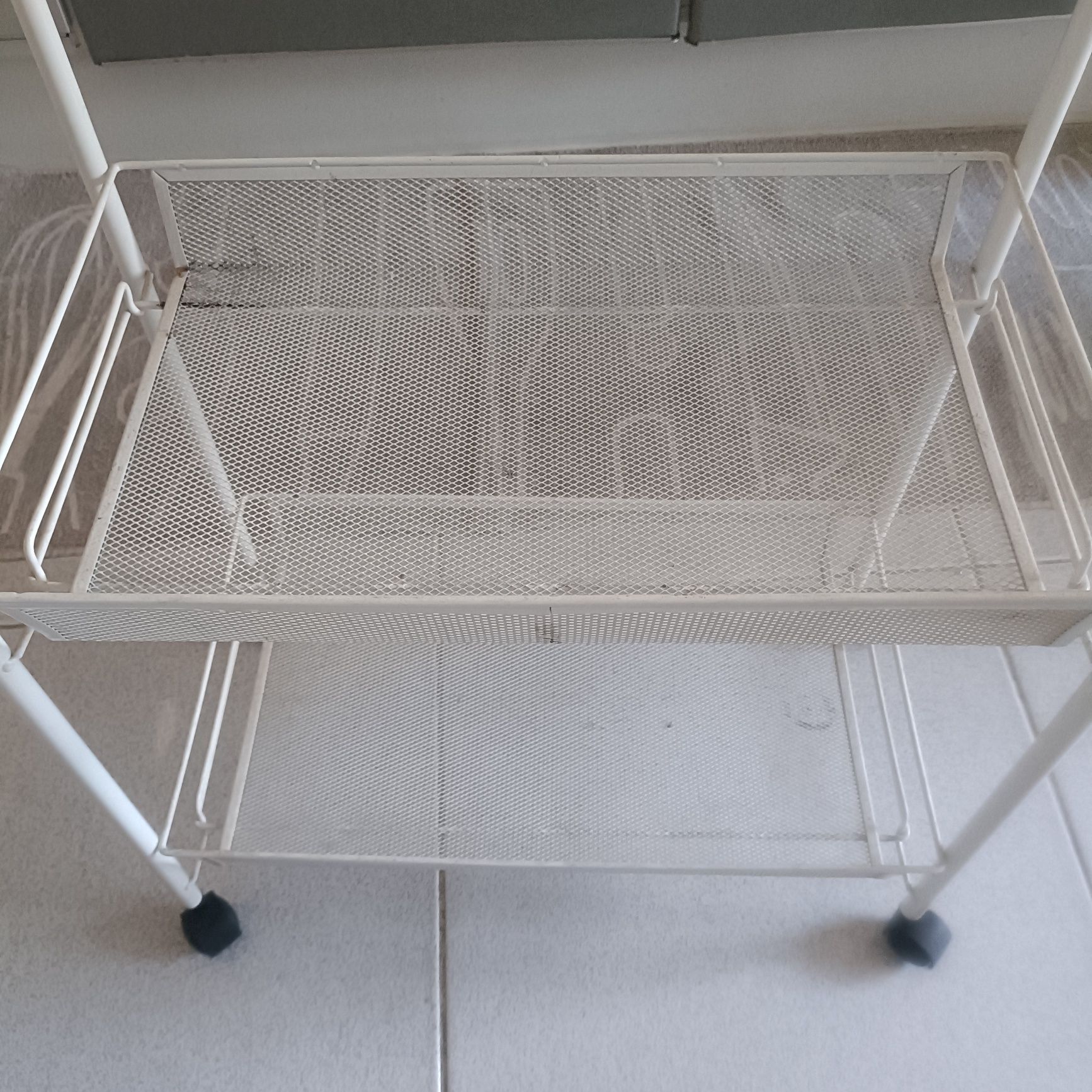 Carrinho branco Ikea
