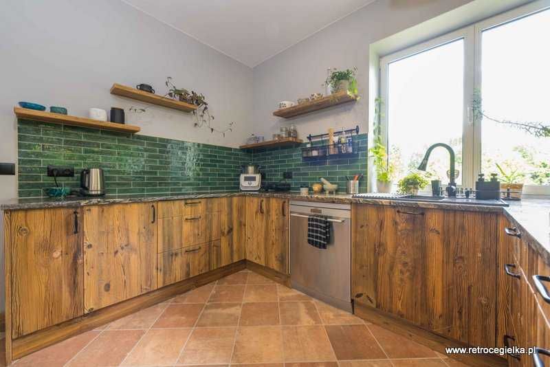 Fronty kuchenne ze starego drewna – usłojenie równoległe