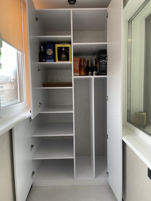 Шафи на замовлення на балкон