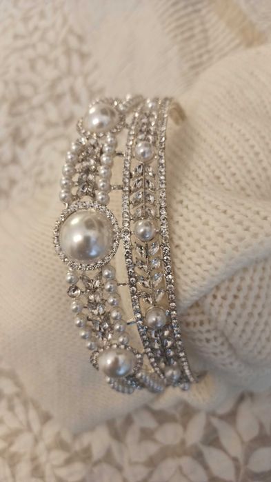 Diadem z perełkami