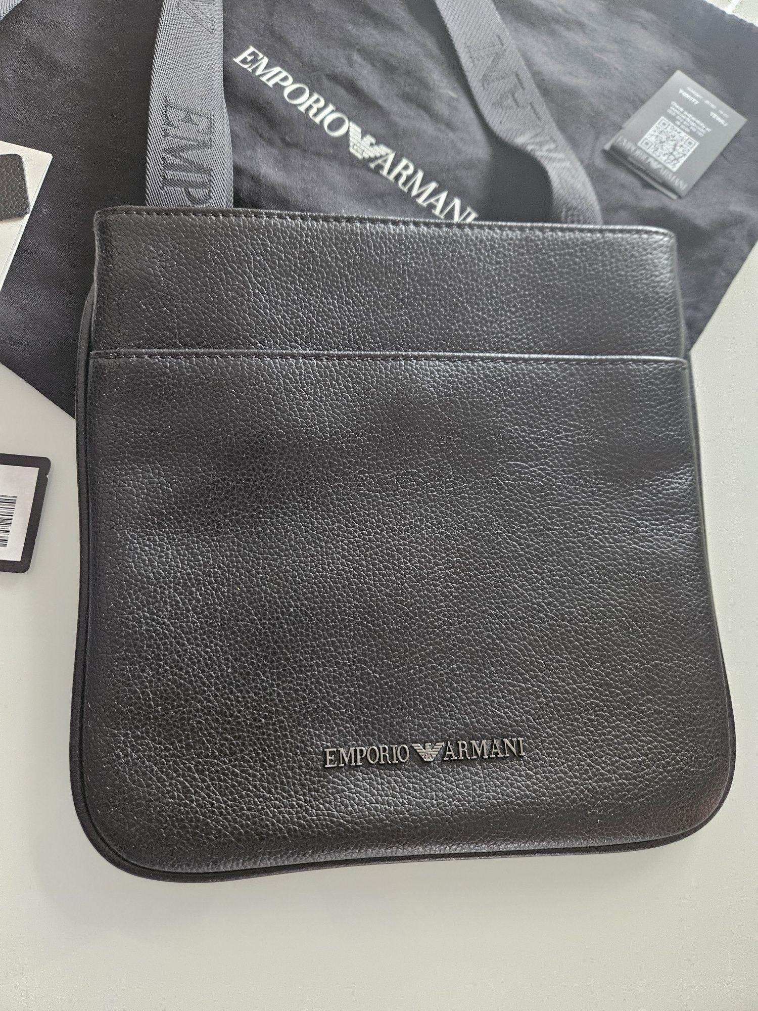 Emporio Armani torebka męska.  Skóra