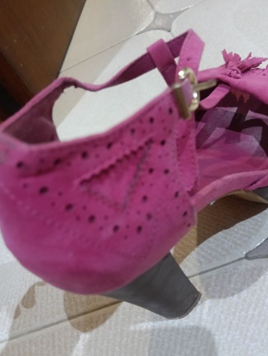 Sapato rosa fúcsia Buonarroti