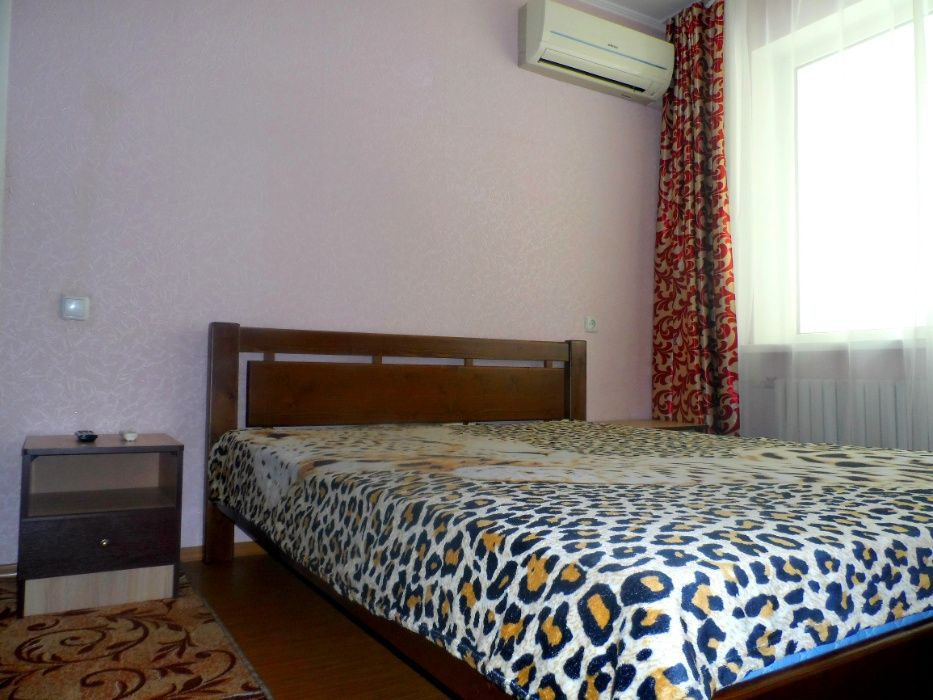 На Центральному проспекті подобово 1 к/квартира (АТБ)