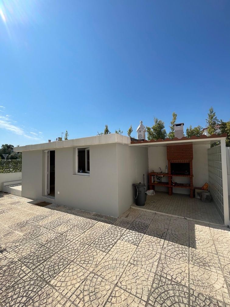 Moradia na Lagoa de Abufeira Sesimbra AL 166720  disponivel todo o ano
