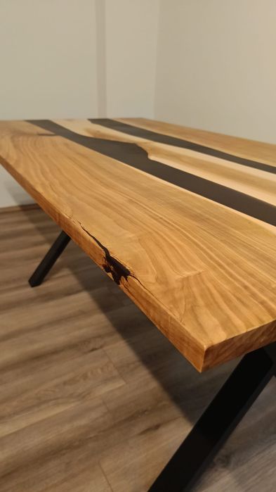 Stół jadalny z LITEGO DREWNA I ŻYWICY 160x90