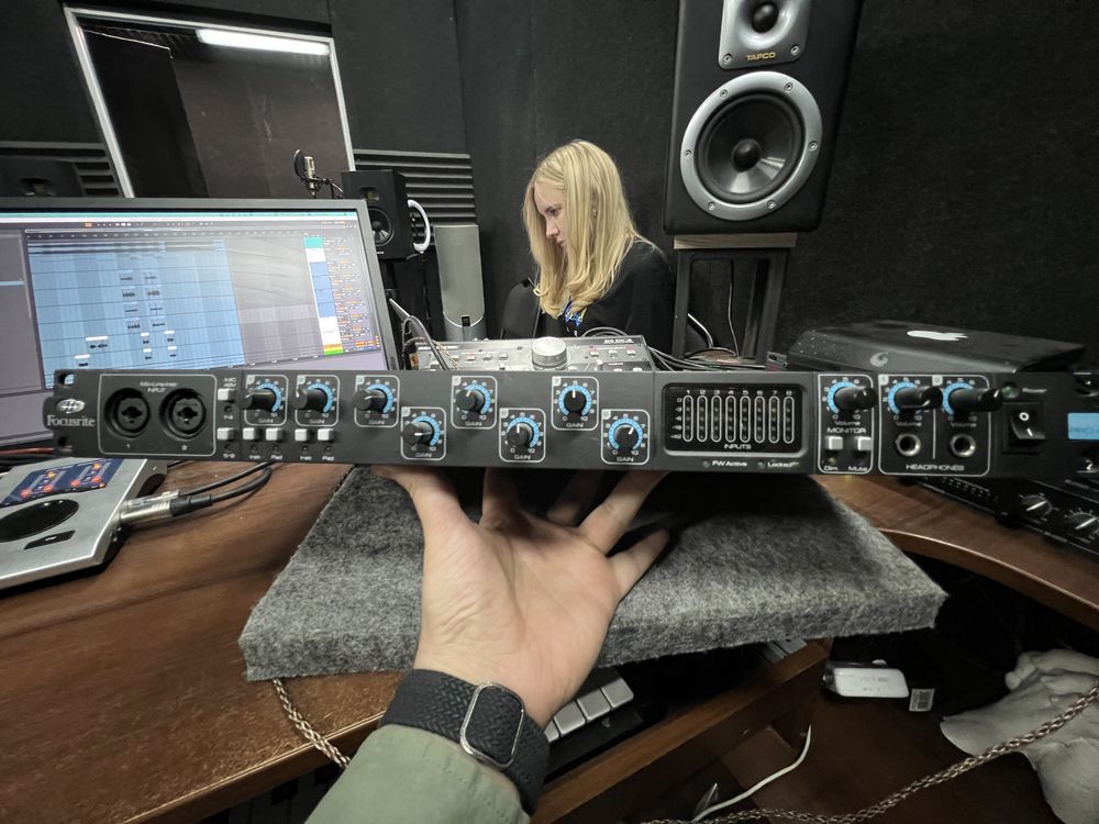 FOCUSRITE SAFFIRE PRO 40 Аудіоінтерфейс/звукова карта