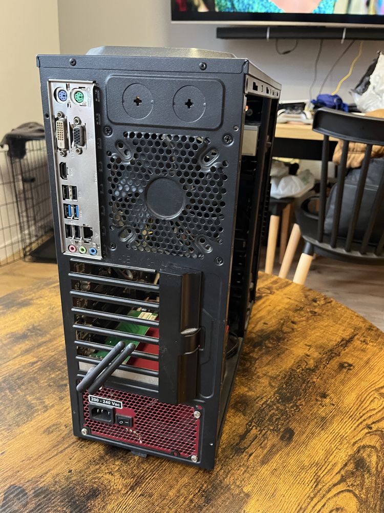 Komputer gamingowy i5 4440, Asrock B85 Pro 4, HyperX 16 Gb RAM DDR3