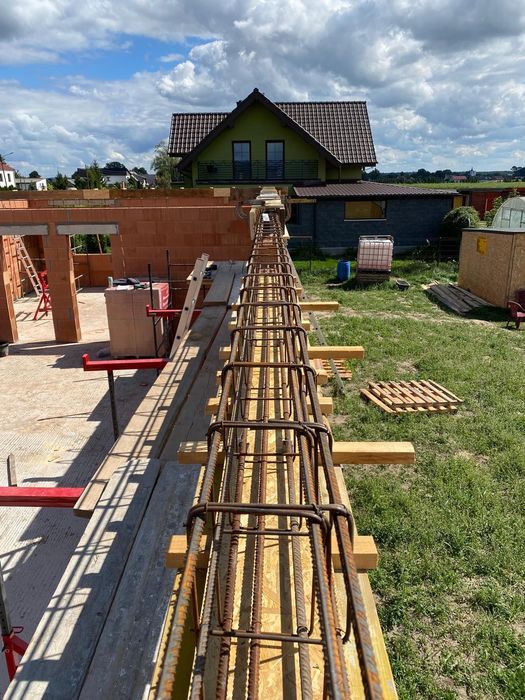 Budowanie domów, murowanie, ławy fundamentowe, stan surowy po dach