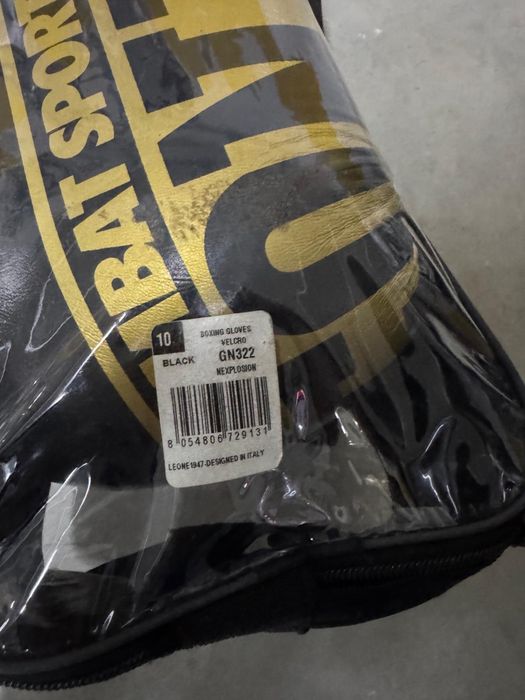 Luvas e caneleiras kickbox