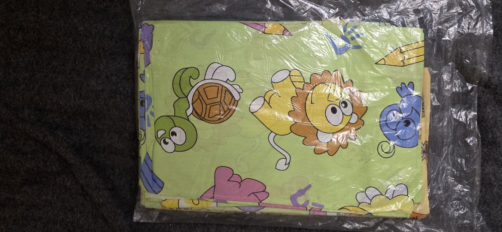 Комплект постельного белья на детскую кроватку