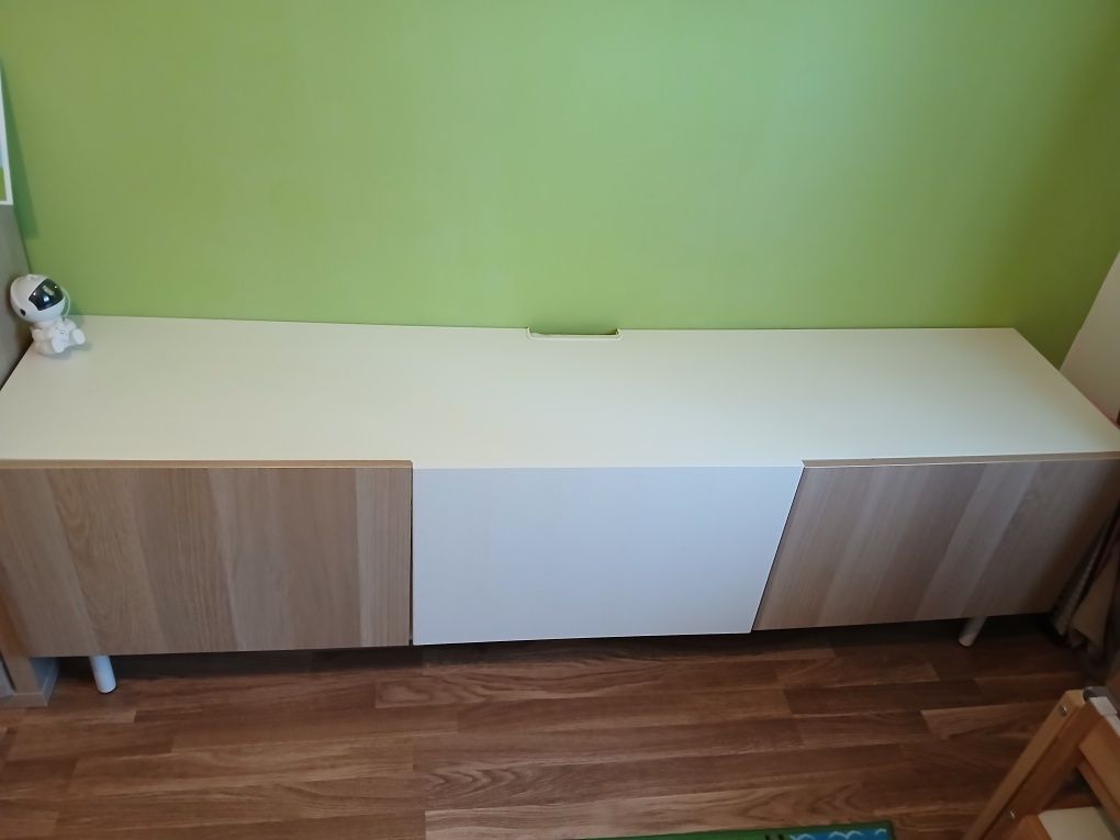 Aparador tv besta ikea