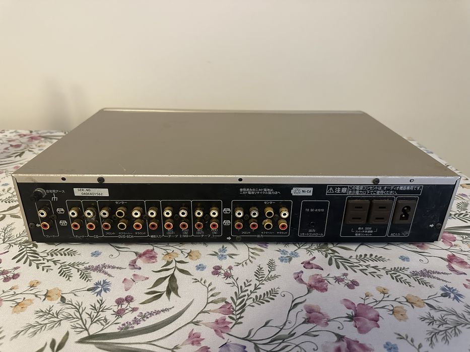 Przedwazmacniacz technics SU-C1010 Sprawny