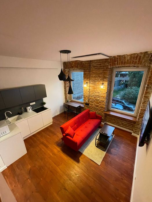 Duża kawalerka z antresolą w stylu loftowym, parking, ul. Kopernika 43