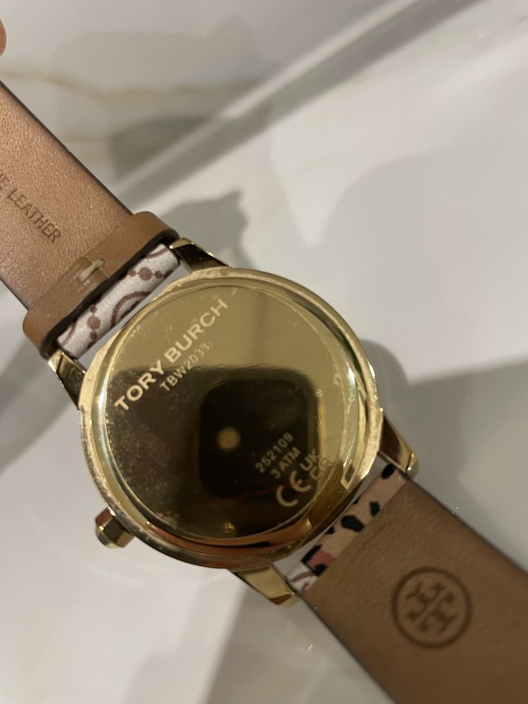 Zegarek Tory Burch model Gigi tbw2033