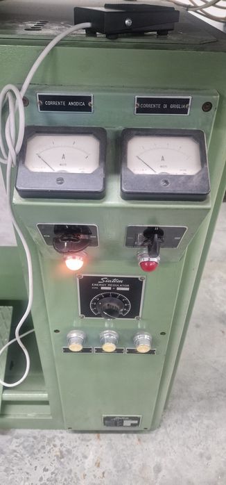 Vendo Máquina Alta Frequência