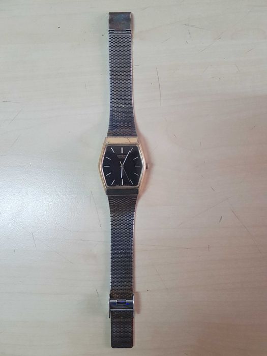 Zegarek nareczny ORIENT Quartz GP sprawny kolor zloty i czarny