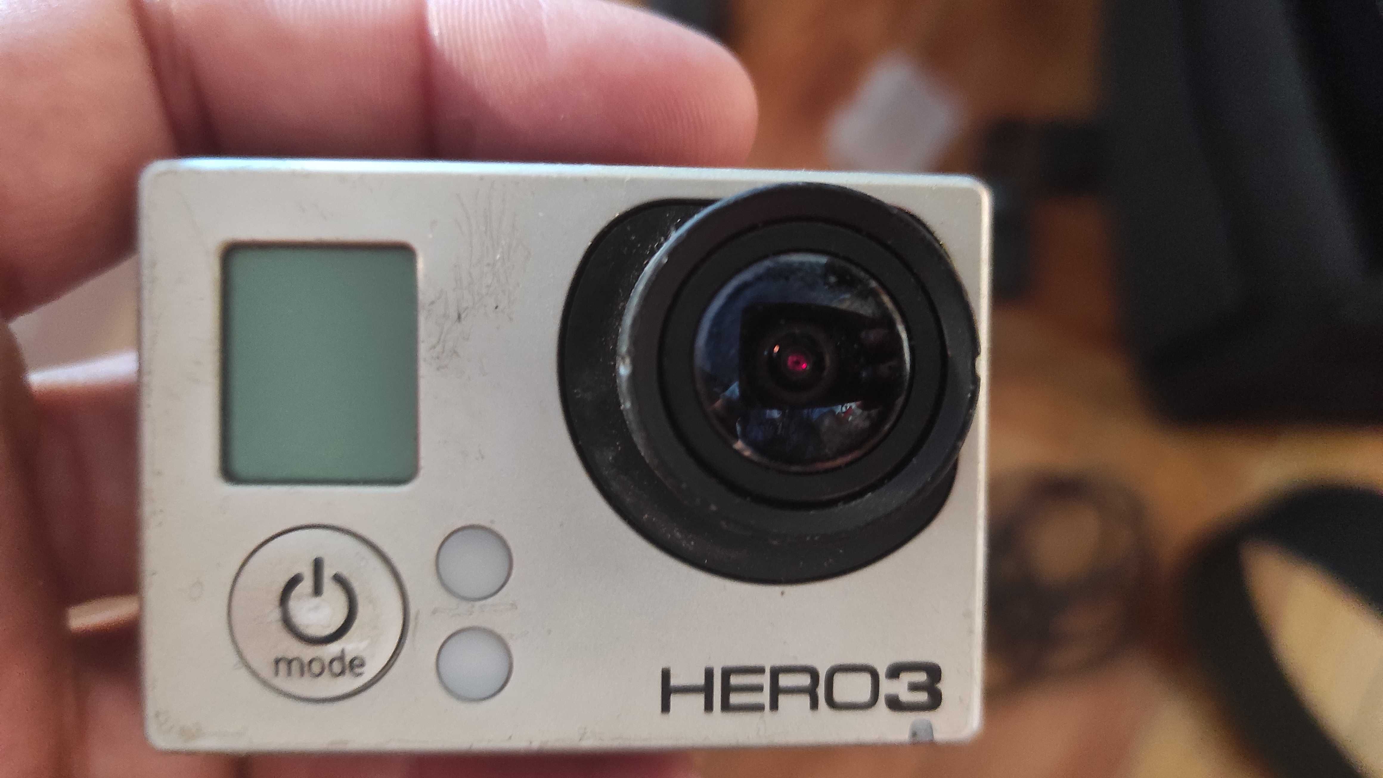 GoPro hero 3 c/ acessórios