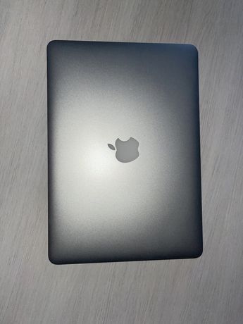 MacBook Air 8GB 128GB