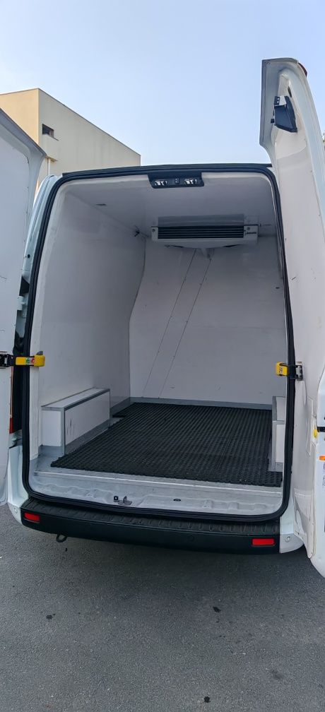 Ford Transit Custom com Frio