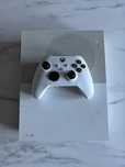 Xbox one s 500gb plus pad