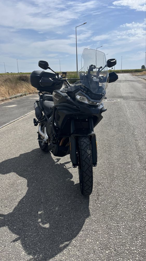 CFMoto 700 MT ADV 2025