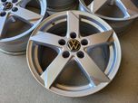 [791] Felgi aluminiowe 16 Cali 5x112 ET46 VW Passat Golf Touran Sharan