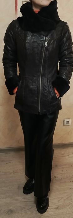 Елегантна дублянка з натуральної шкіри та хутра