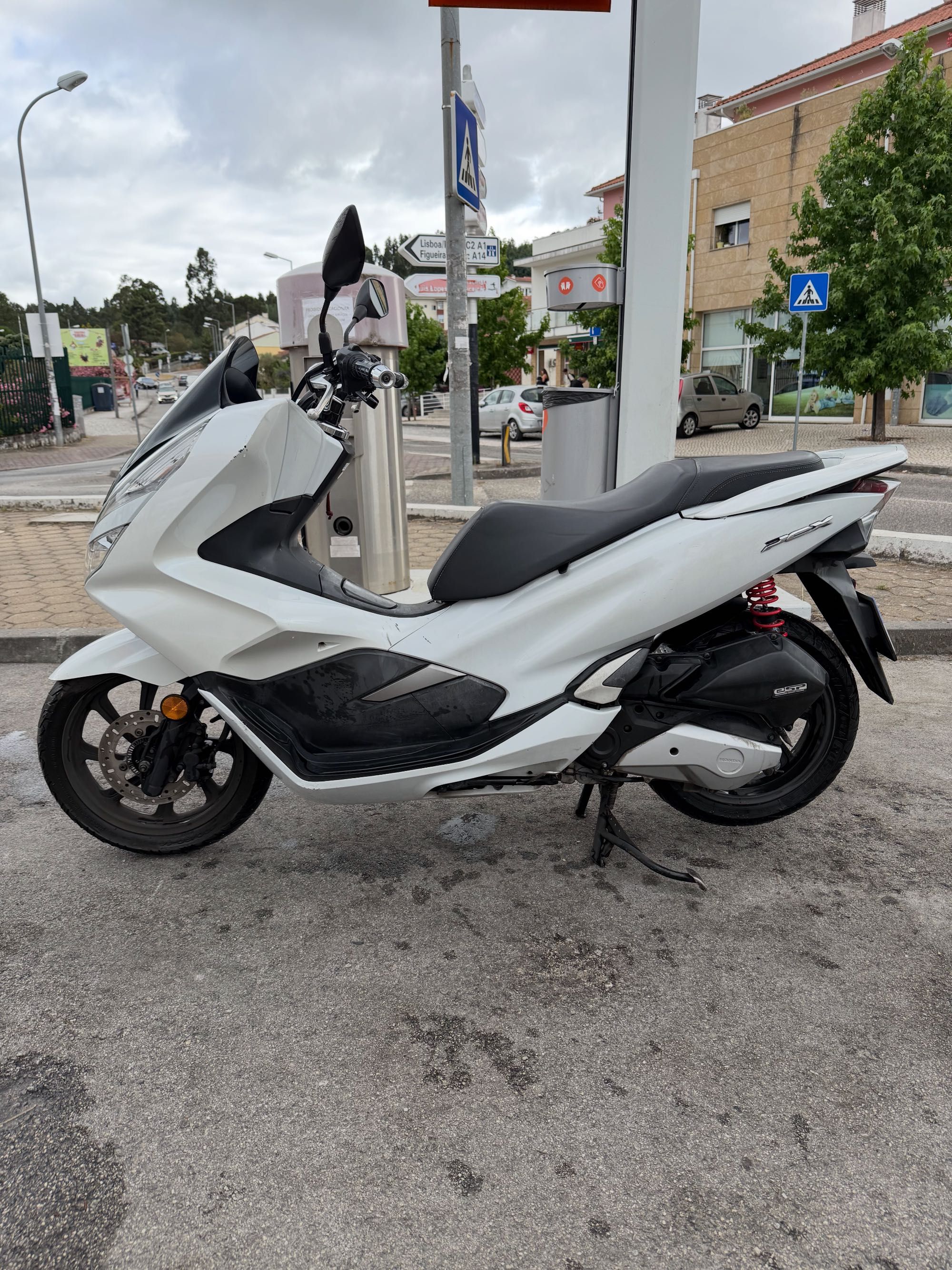 Honda Pcx 2020 .