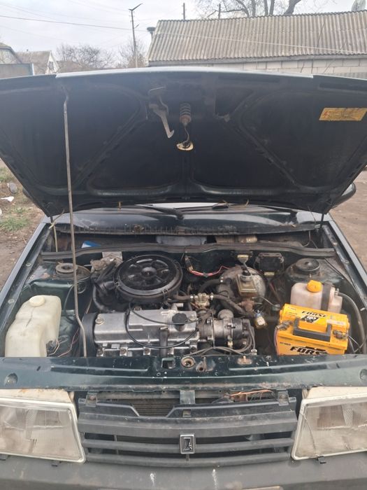 ВАЗ 2199 в відмінному стані