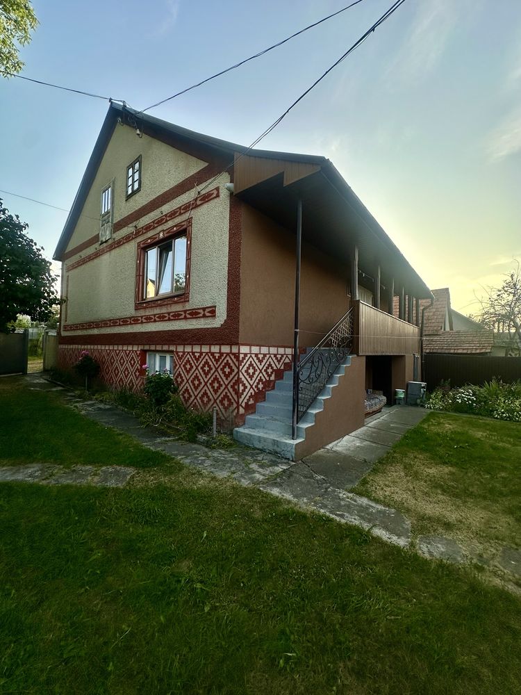 Будинок, дім ,маєток