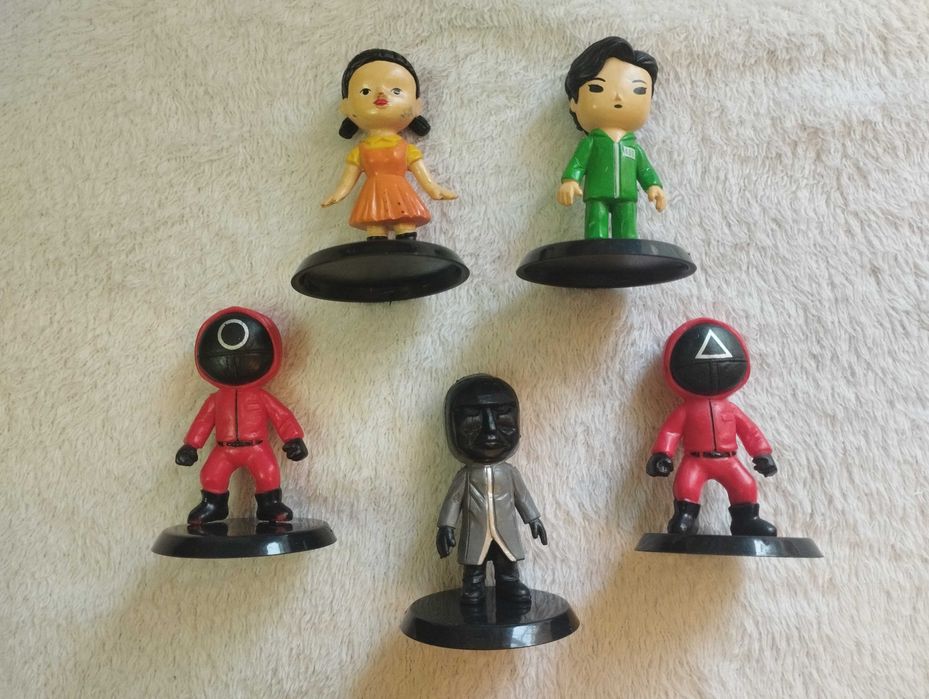 Набір фігурок персонажів із серіалу "Гра в Кальмара" 5 шт.