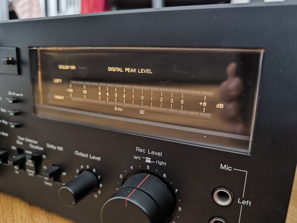 Deck Sansui SC-3330