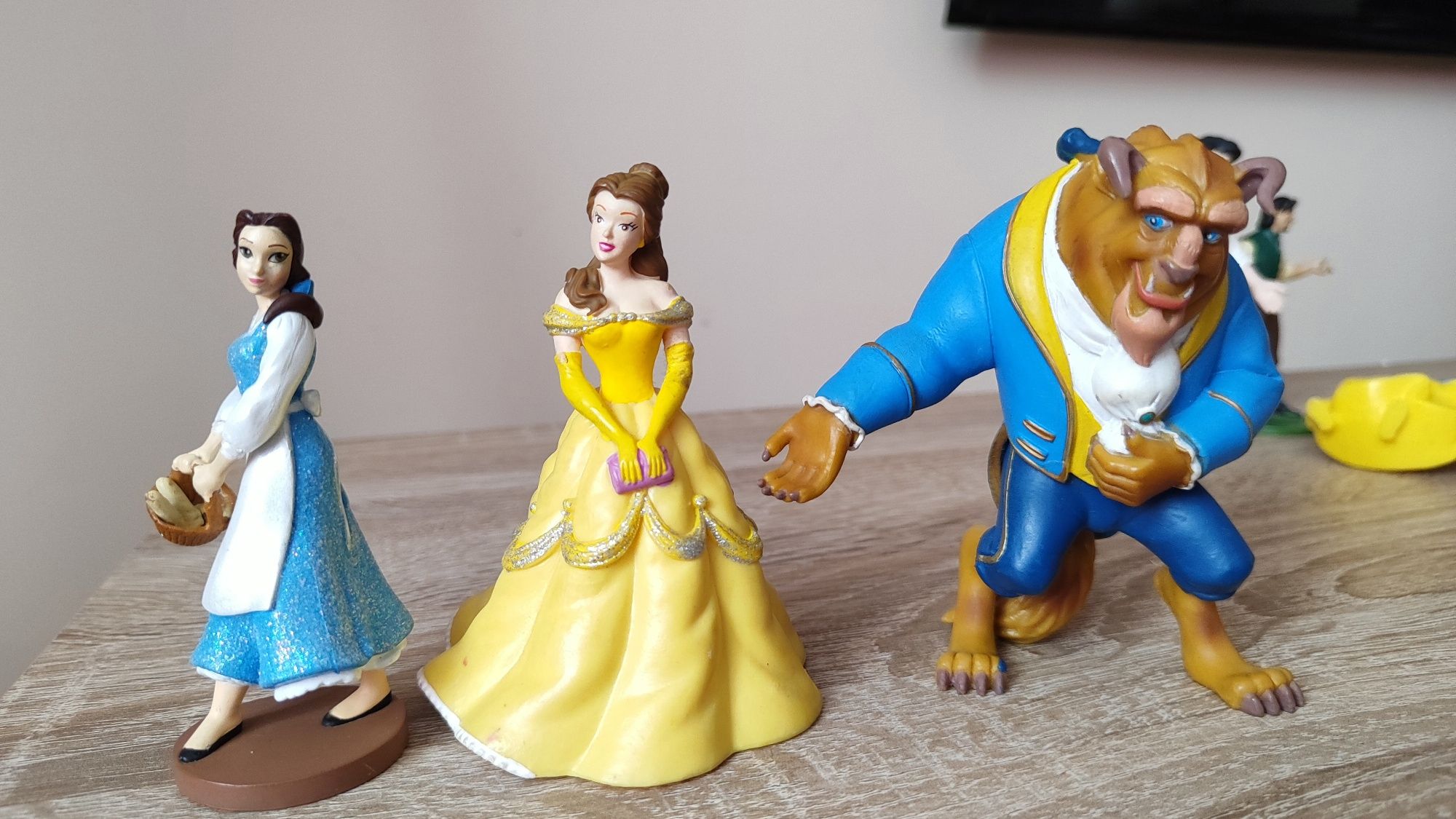 Набір фігурок Disney з мультфільму Красуня та чудовисько