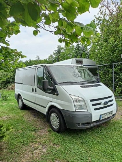 wynajem busa z kierowcą lub bez 9 osobowy furgon blaszak auto,