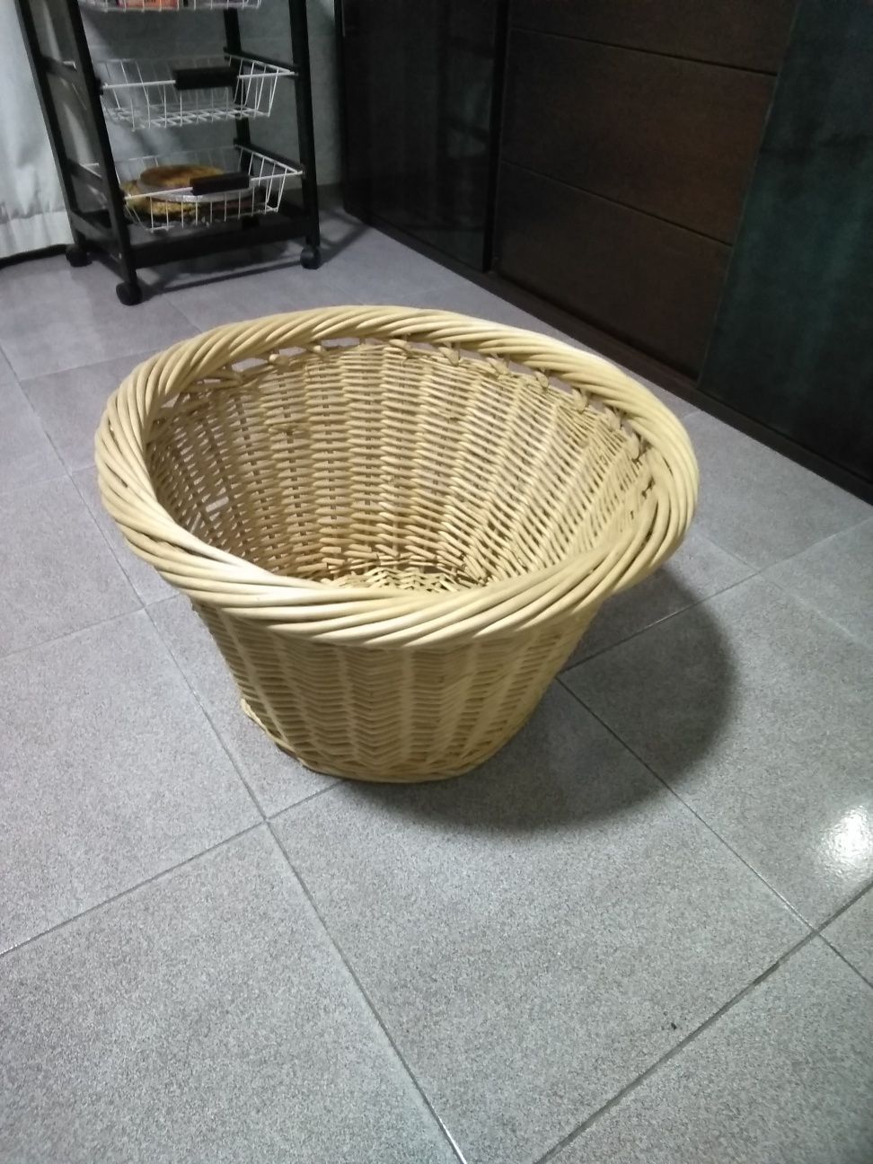 Poceiro / cesto em verga