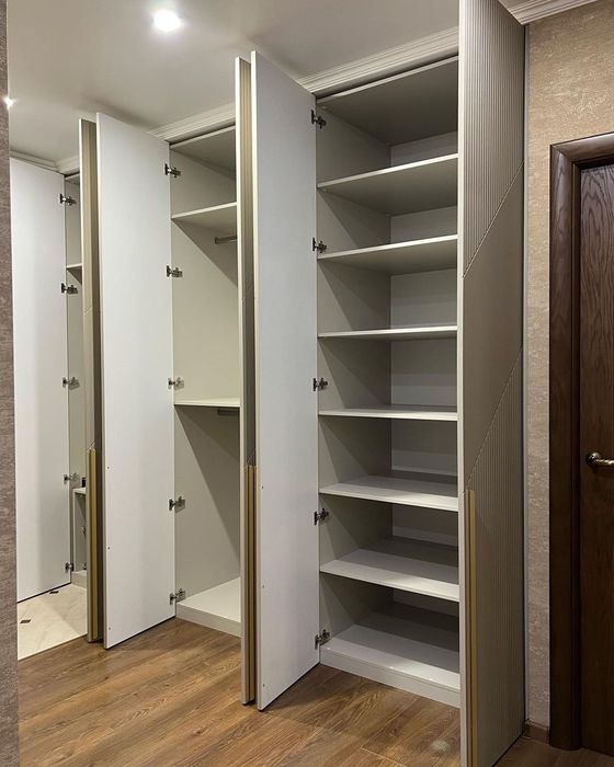 Меблі на замовлення Мебель на заказ  Кухня Шафа Шкаф купе