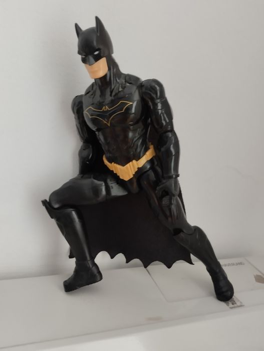 Figurinhas Marvel e cavaleiros