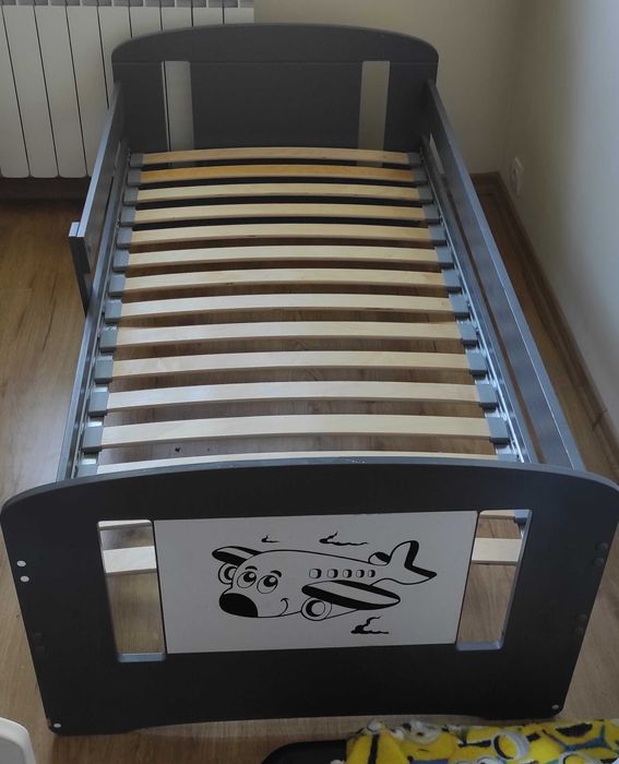 Łóżko chłopięce z szufladą 160x80+ materac.