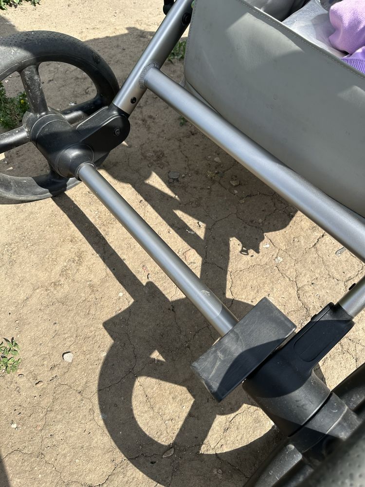 Продам коляску Anex mev