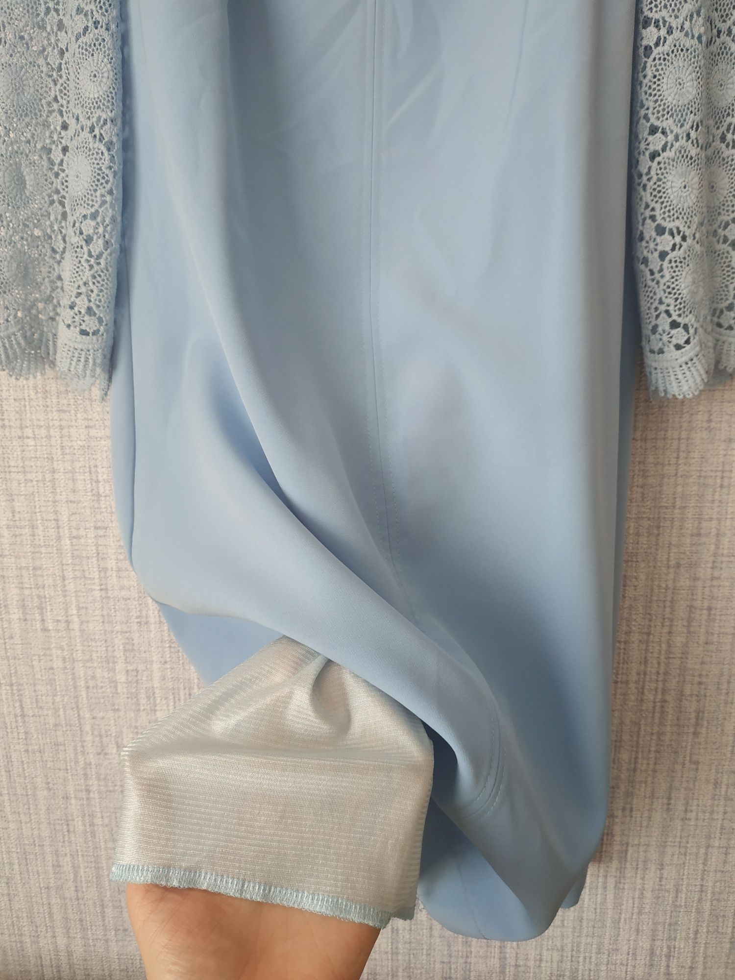 Сукня блакитна бренду Petro Soroka