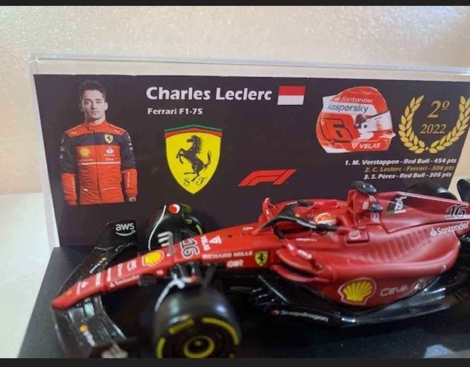 Ferrari Collection - 1:43 - Ferrari F1-75 Leclerc 2022 + Formuła 1