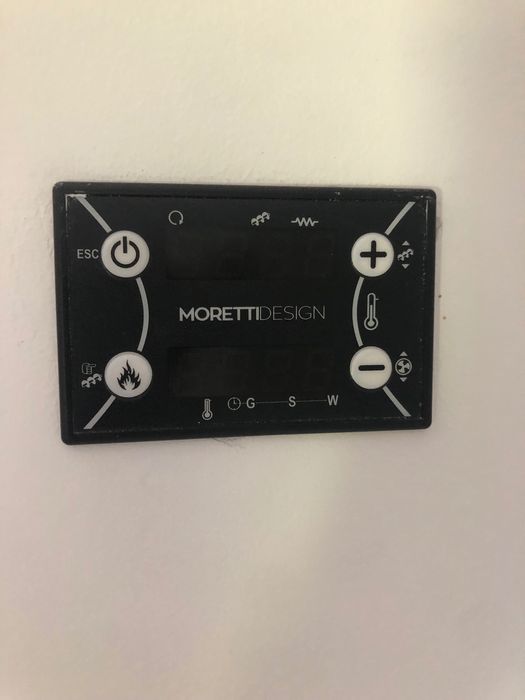 Máquina Pellets Moretti Design Aqua 22 KW